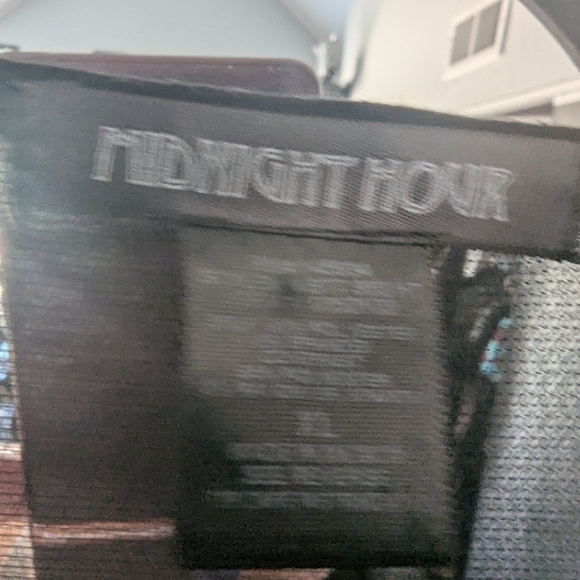 Gothic Skull Print Tank Top with Lace-Up Detail - Picture 5 of 6